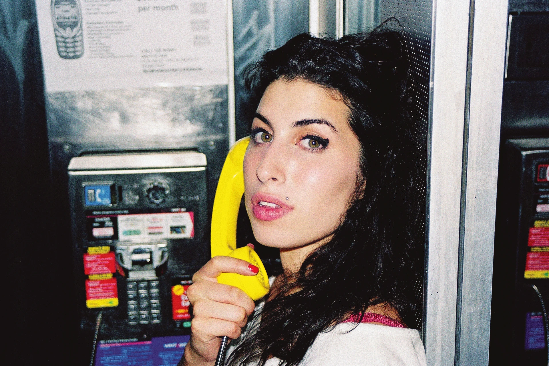 Amy Winehouse before Frank by Charles Moriarty. Credits Charles Moriarty